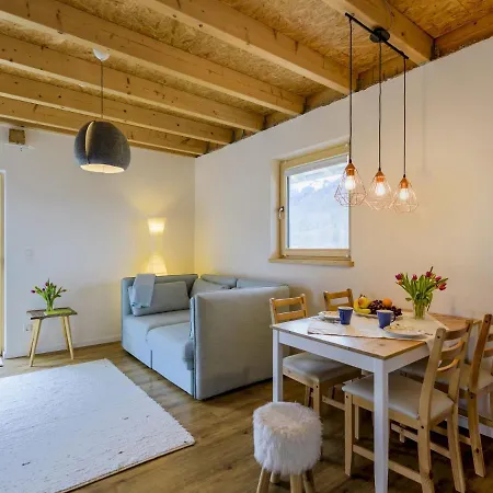 アパート Wolke31